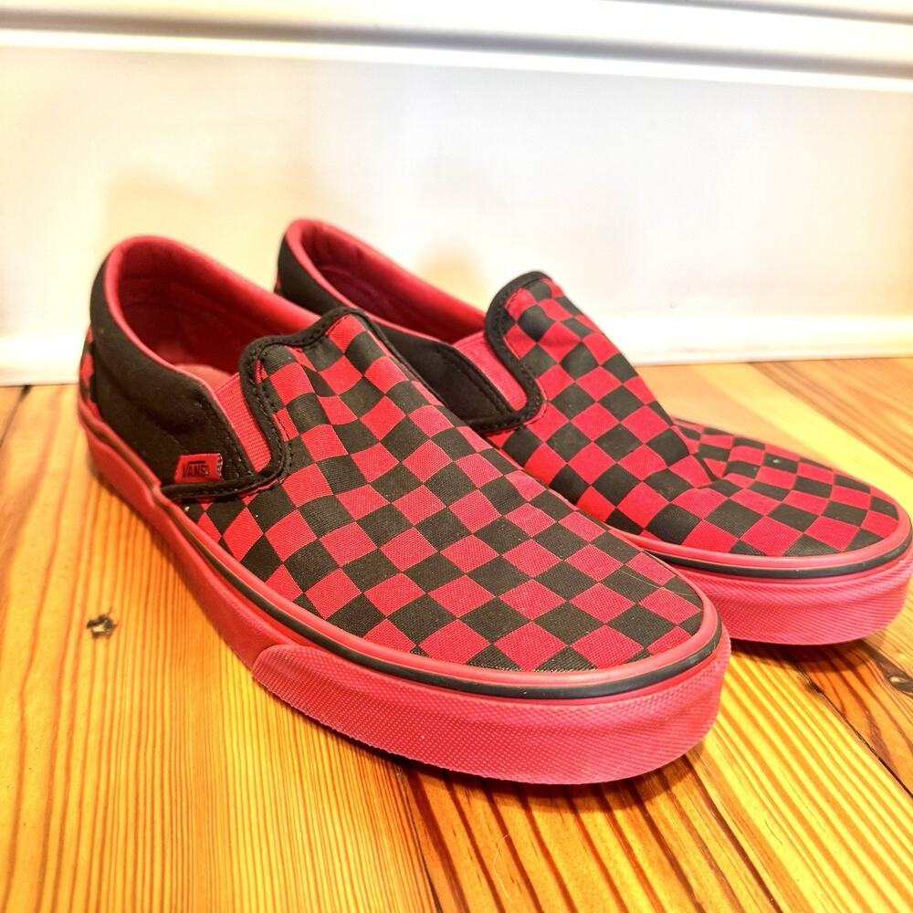 Vans Classic Slip On Checkerboard Red Black Mens 8.5 Womens 10 Skate Flat Shoes